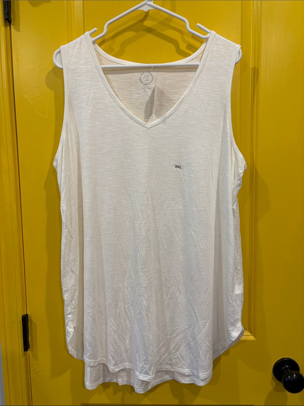 Maurices White V-Neck Sleeveless Tank Top